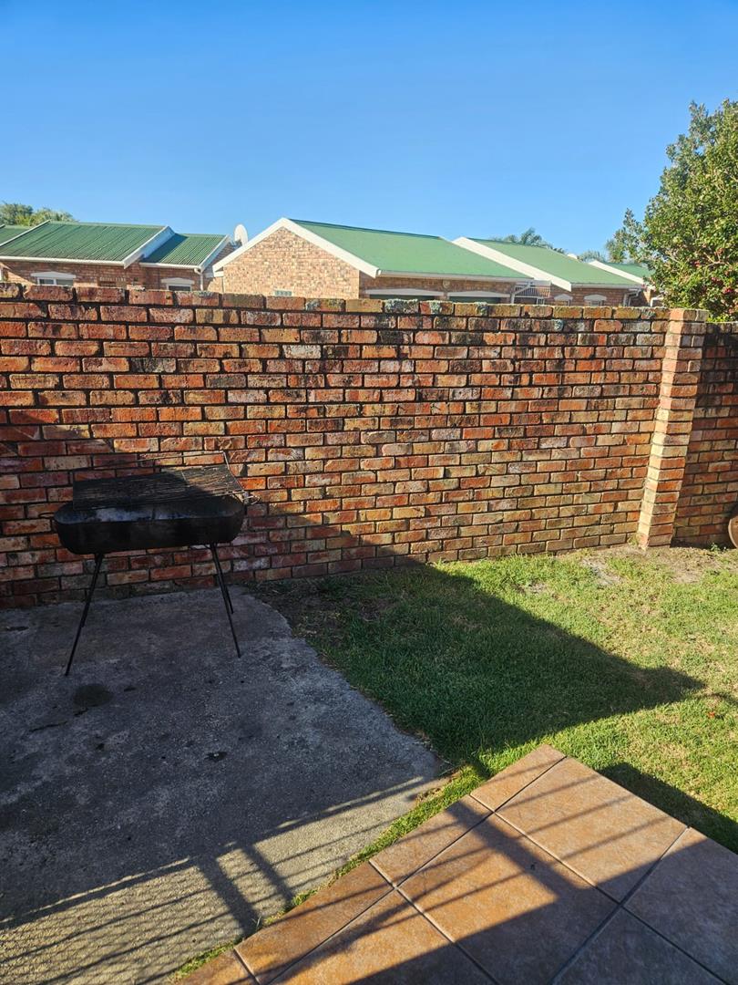 2 Bedroom Property for Sale in Lorraine Eastern Cape